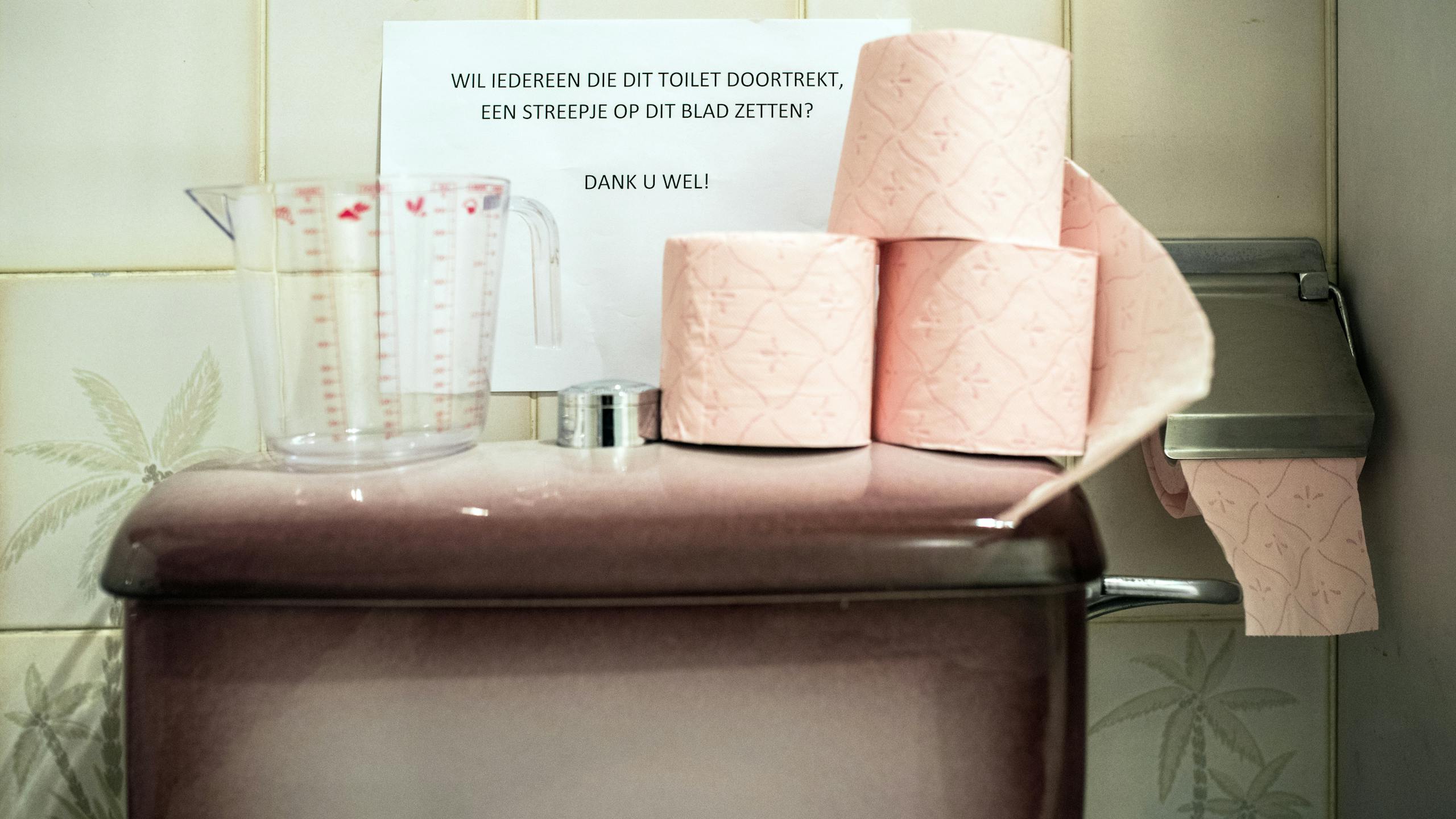 Doorspoelen maar toilet